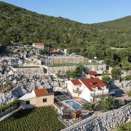 Villa Minto & Slava *