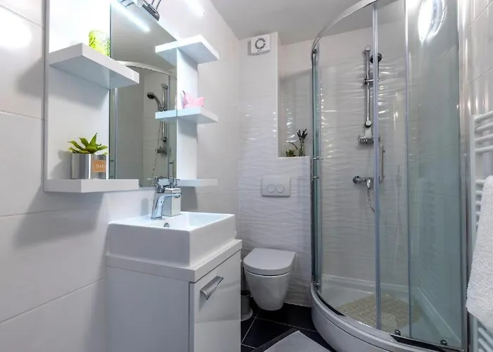 Βίλα Minto & Slava