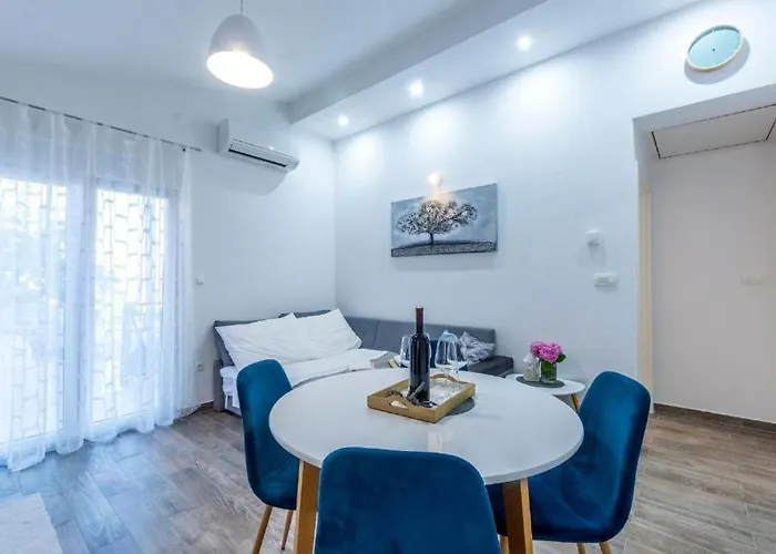 Minto & Slava * Krstatice