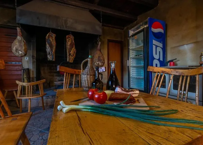 Βίλα Minto & Slava