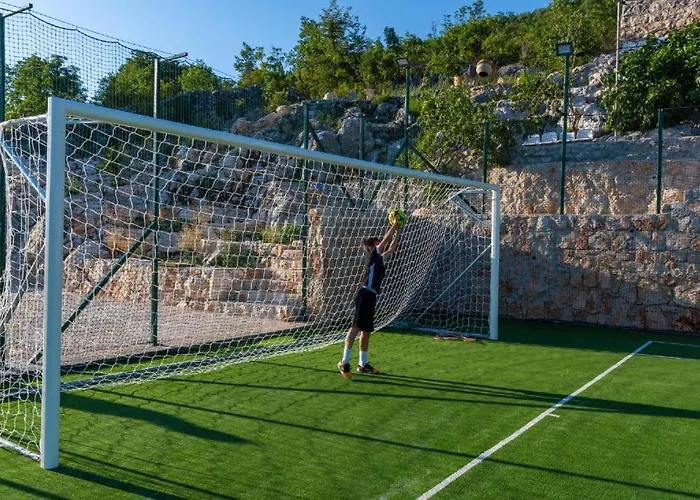 Minto & Slava Krstatice