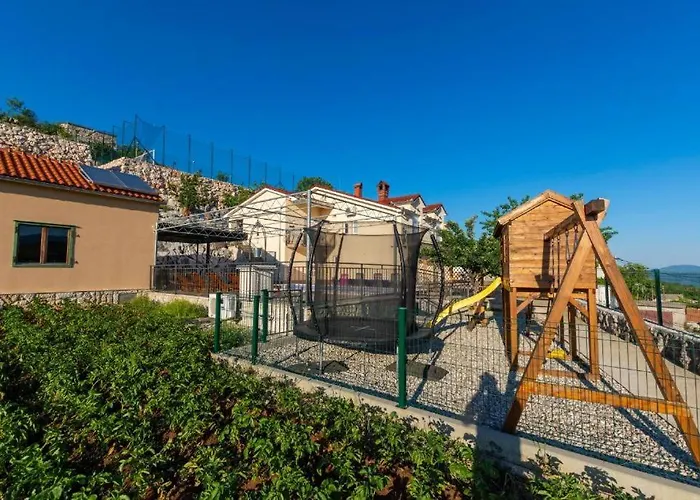 Minto & Slava Krstatice