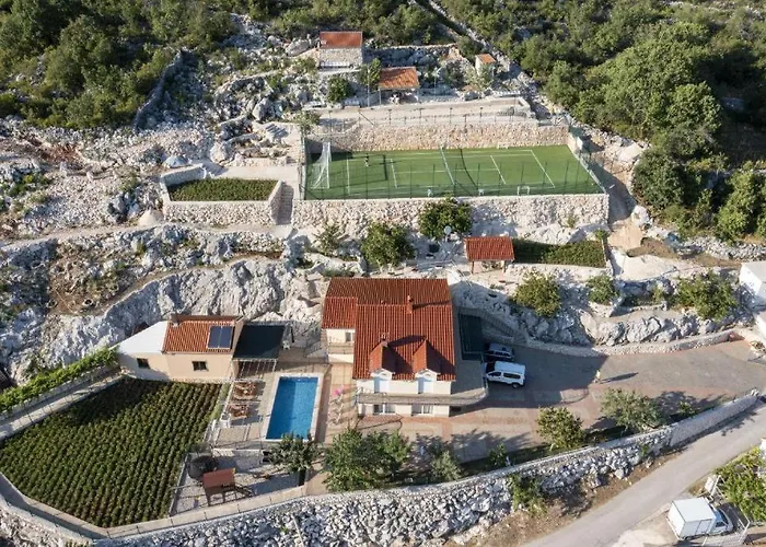 Minto & Slava Krstatice